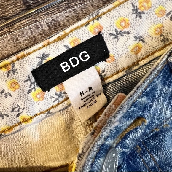 NWT Urban Outfitters UO BDG Asymmetrical Denim Raw Hem Patchwork Mini Skirt - Picture 3 of 6